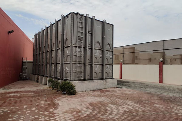 https://alrahiuae.com/wp-content/uploads/2022/12/water-tank-3.jpg